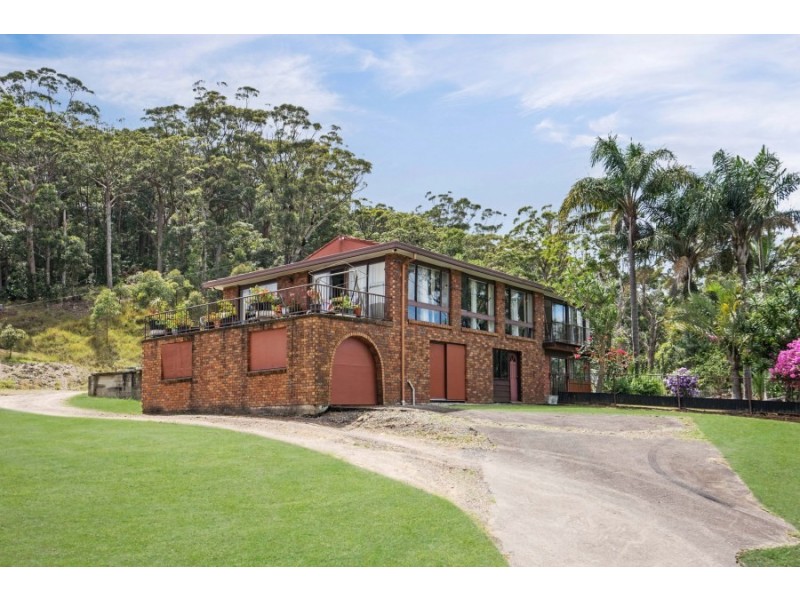 9a Broadwater Drive, Saratoga NSW 2251