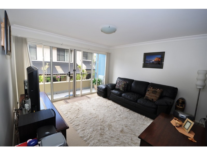 3/4 St George Street, Gosford NSW 2250