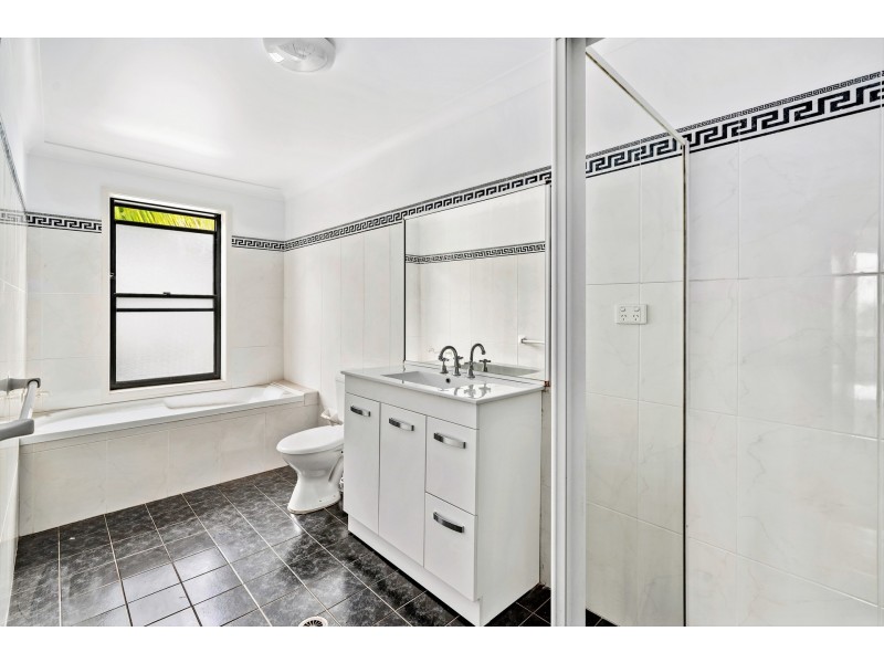 4/14 Lynn Avenue, Point Frederick NSW 2250