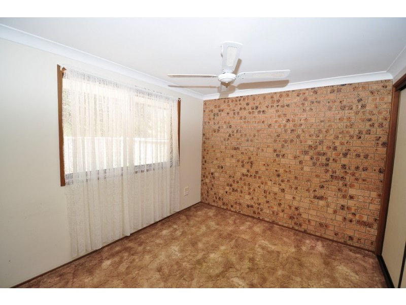 2/166 Albany Street, Point Frederick NSW 2250