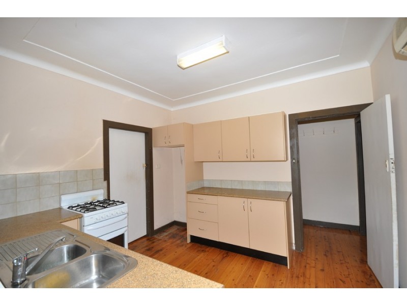 10 Duke Street, Point Frederick NSW 2250