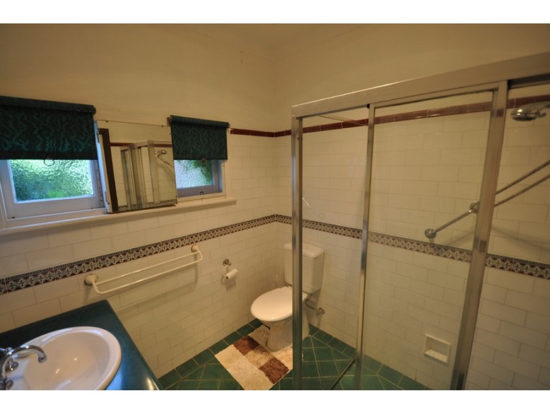 10 Duke Street, Point Frederick NSW 2250