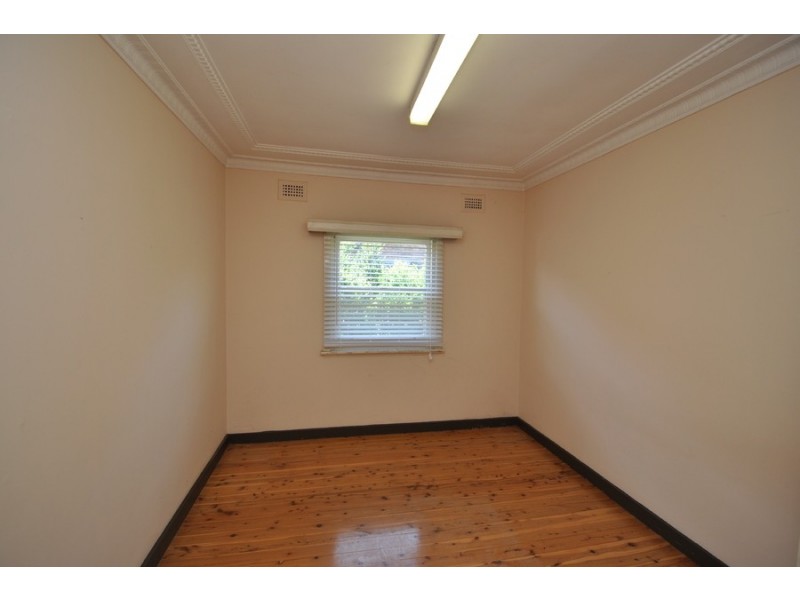 10 Duke Street, Point Frederick NSW 2250