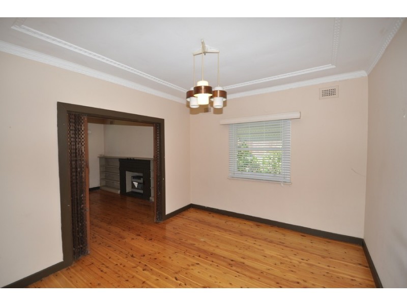 10 Duke Street, Point Frederick NSW 2250