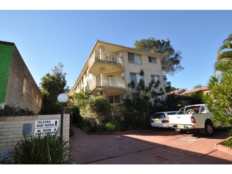 16/35 Central Coast Highway, Gosford NSW 2250