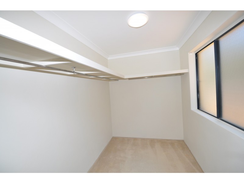 TH4/107-115 Henry Parry Drive, Gosford NSW 2250