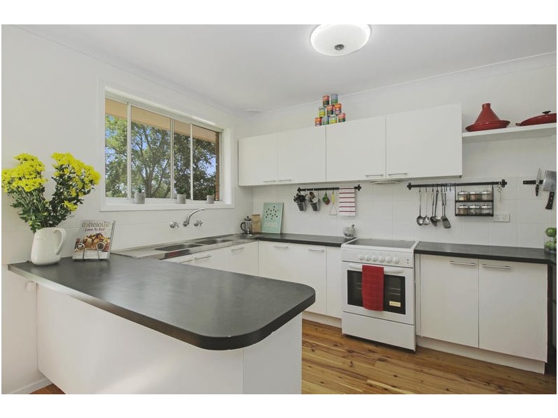 14 Lock Avenue, Springfield NSW 2250
