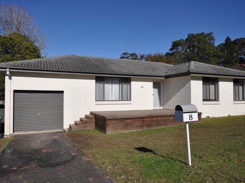 8 Hamilton Close, Niagara Park NSW 2250