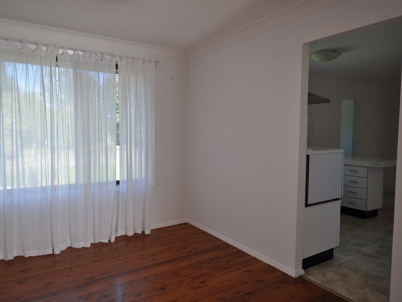 8 Hamilton Close, Niagara Park NSW 2250