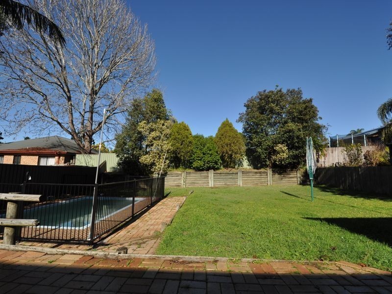 8 Hamilton Close, Niagara Park NSW 2250