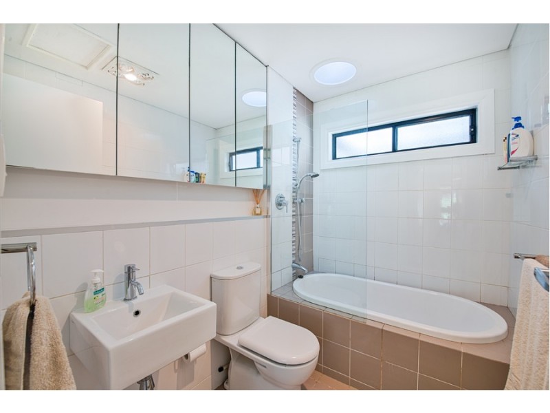 680 Pacific Highway, Narara NSW 2250