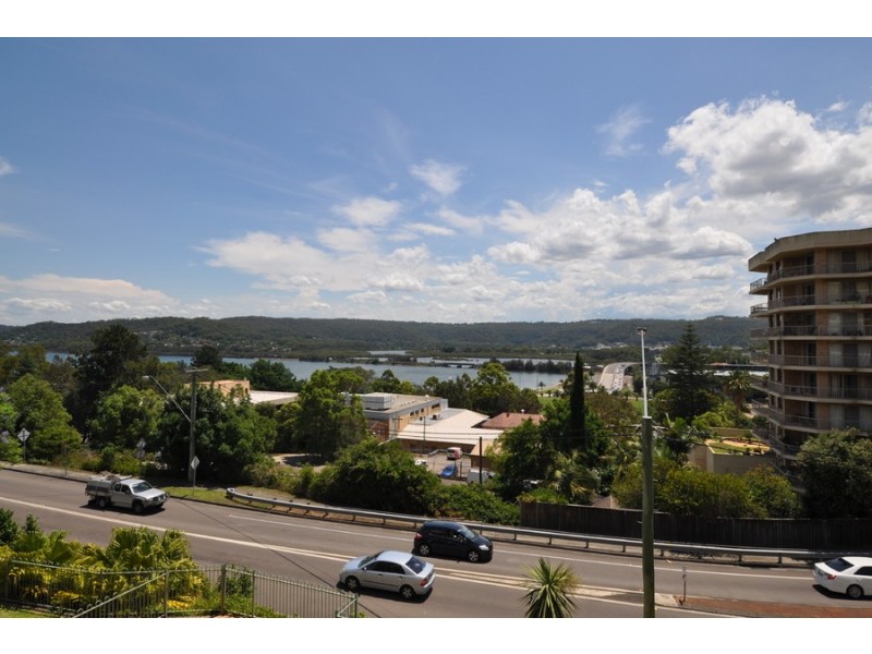 1/107-115 Henry Parry Drive, Gosford NSW 2250