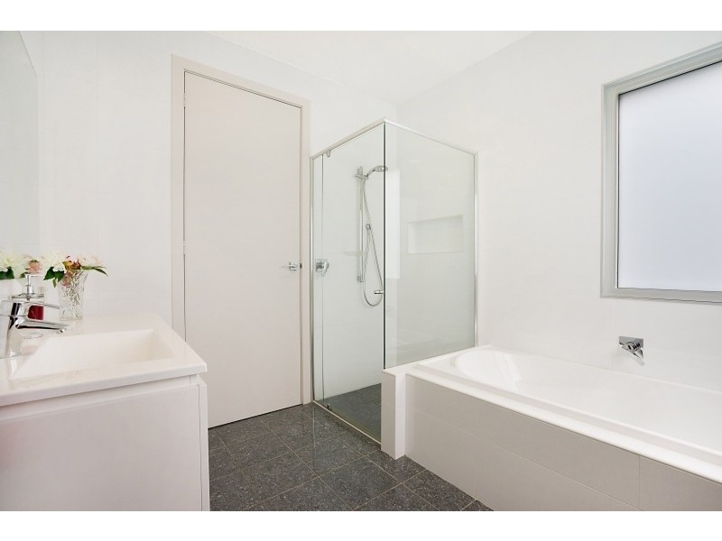 5 Harrison Street, Point Frederick NSW 2250