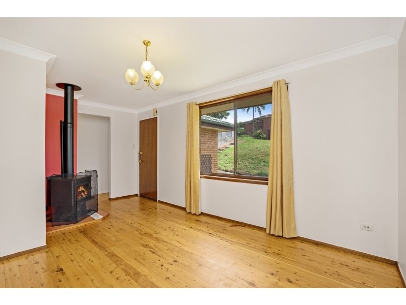 61 Crawford Crescent, Wyoming NSW 2250