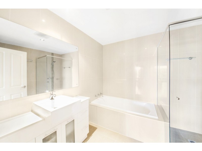 10/43 Masons Parade, Point Frederick NSW 2250