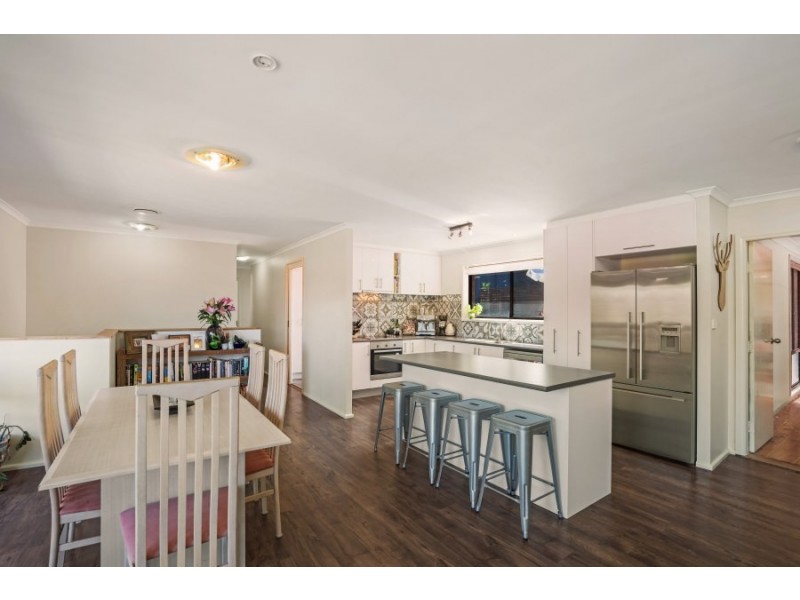 3 Lana Avenue, Wyoming NSW 2250