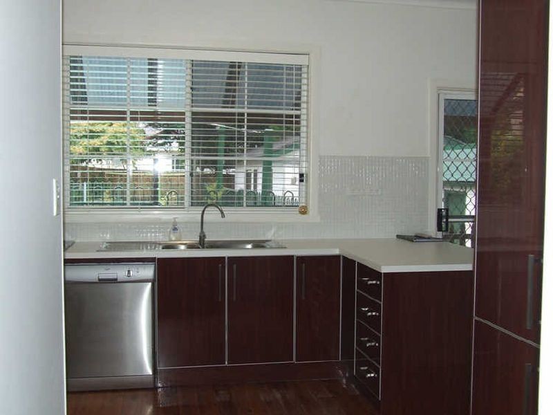 9 Auburn Street, Point Frederick NSW 2250