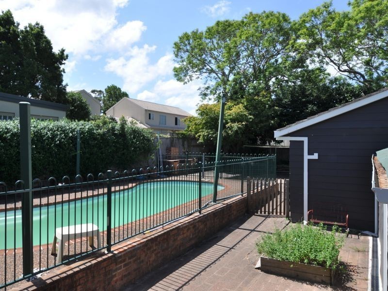 9 Auburn Street, Point Frederick NSW 2250