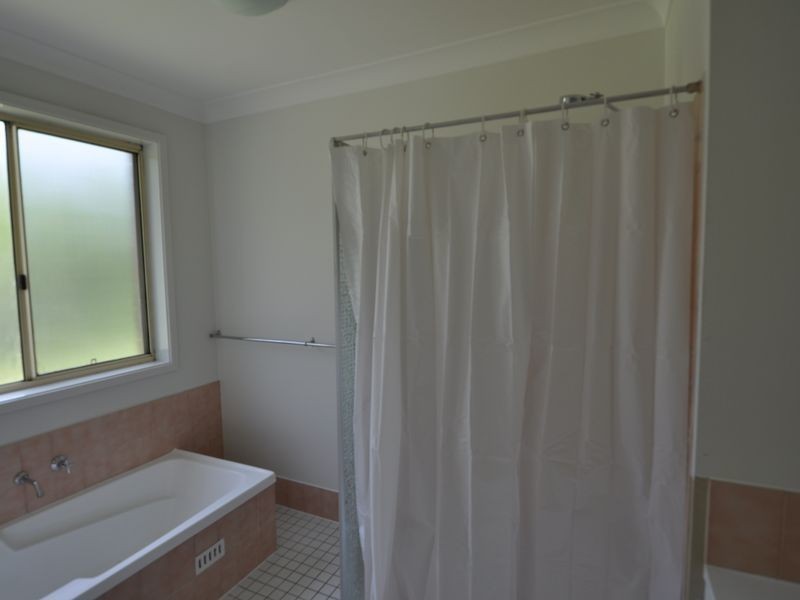 2/60 Bradys Gully Road, North Gosford NSW 2250