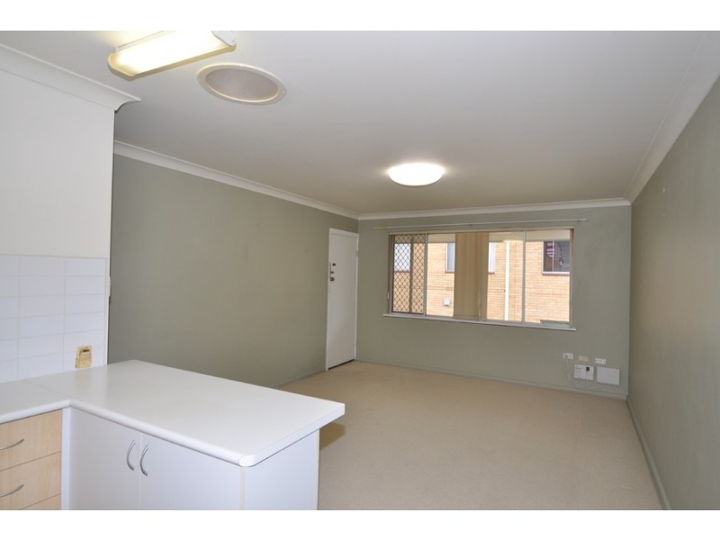 2/78 Faunce Street West, Gosford NSW 2250