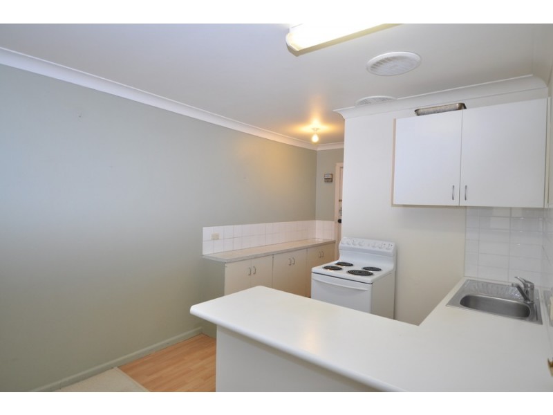 2/78 Faunce Street West, Gosford NSW 2250