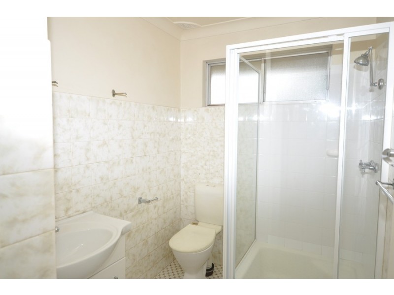 2/78 Faunce Street West, Gosford NSW 2250