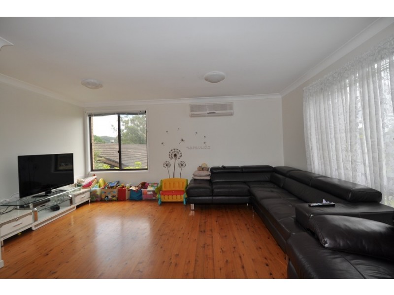 8 Apanie Avenue, Narara NSW 2250