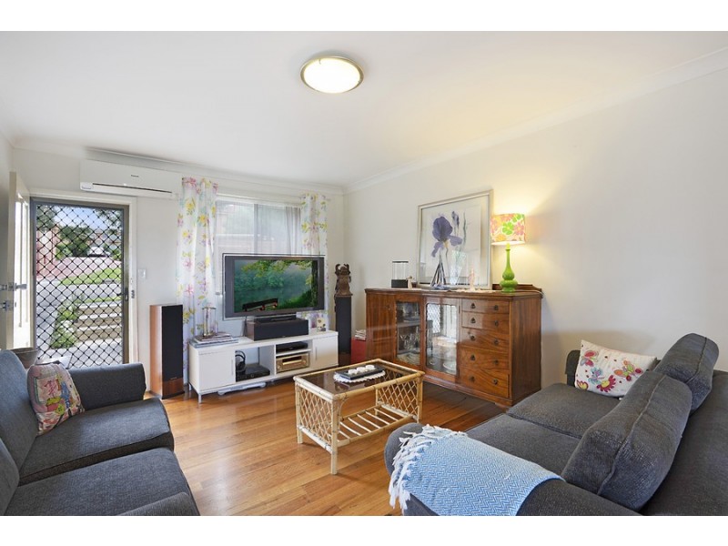 2/64 Victoria Street, East Gosford NSW 2250