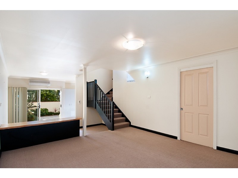 3/191 Albany Street, Point Frederick NSW 2250