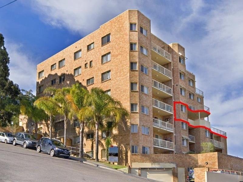 17/145 Faunce Street, Gosford NSW 2250