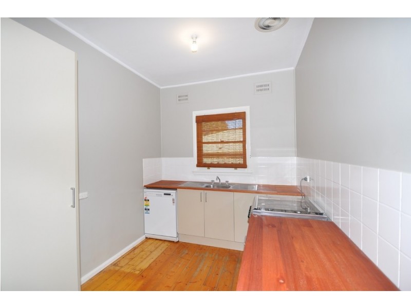 64 Dwyer Street, North Gosford NSW 2250