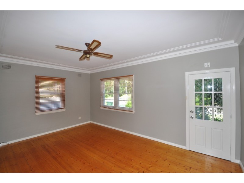 64 Dwyer Street, North Gosford NSW 2250