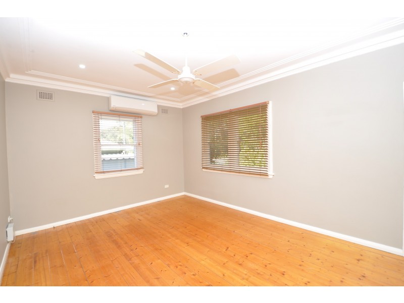 64 Dwyer Street, North Gosford NSW 2250