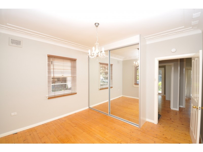 64 Dwyer Street, North Gosford NSW 2250