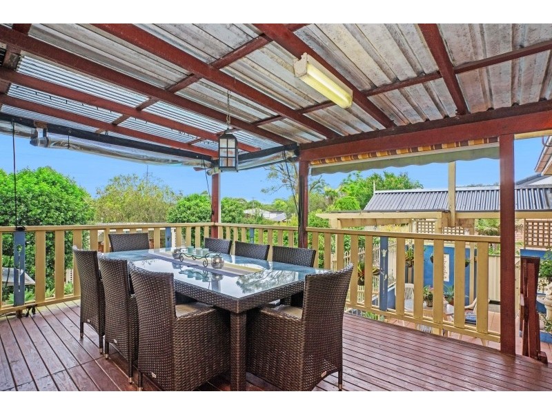 24 Walker Road, Wyoming NSW 2250