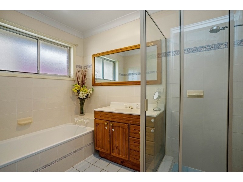 24 Walker Road, Wyoming NSW 2250