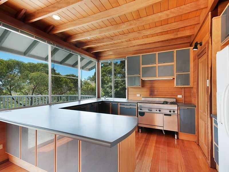 16 The Rampart, Umina Beach NSW 2257