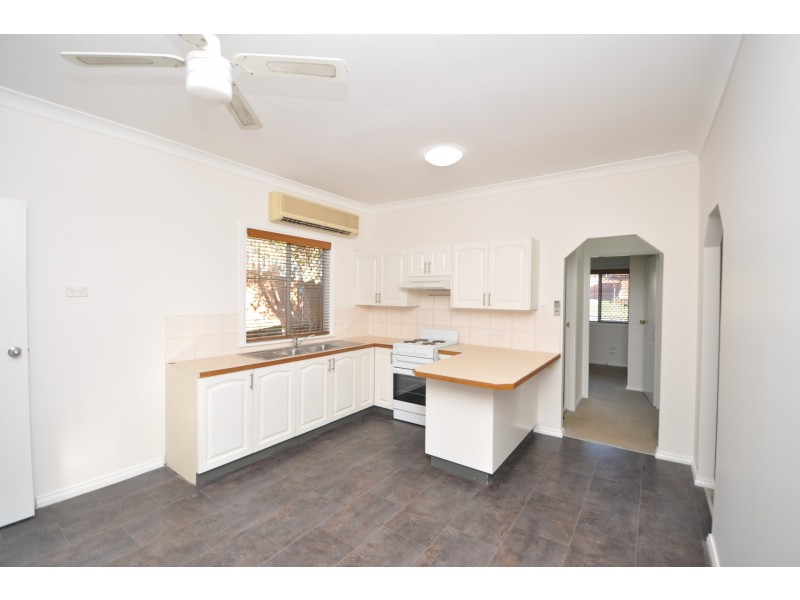 37 Henry Parry Drive, East Gosford NSW 2250