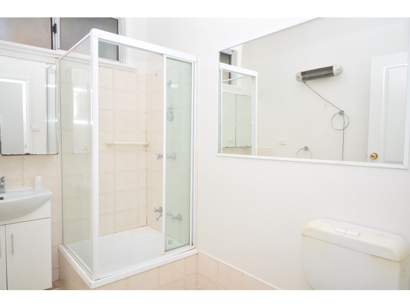 37 Henry Parry Drive, East Gosford NSW 2250