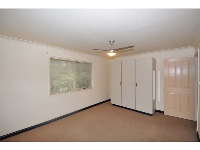 2/191 Albany Street, Point Frederick NSW 2250