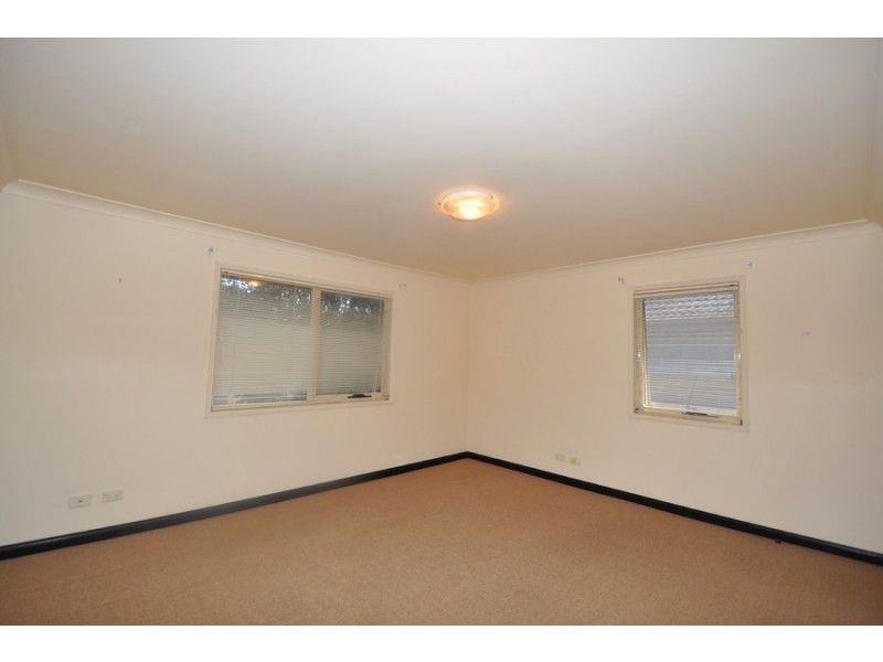 2/191 Albany Street, Point Frederick NSW 2250