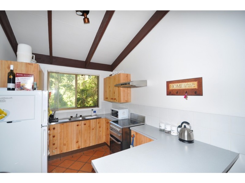 3 Fern Close, Wyoming NSW 2250