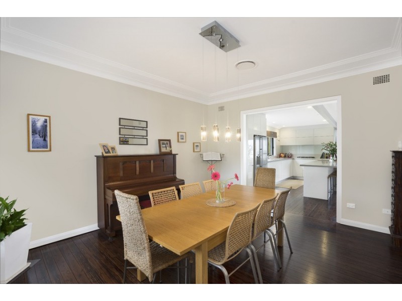 40 Albany Street, Point Frederick NSW 2250