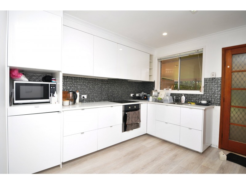 15 Adam Street, Narara NSW 2250