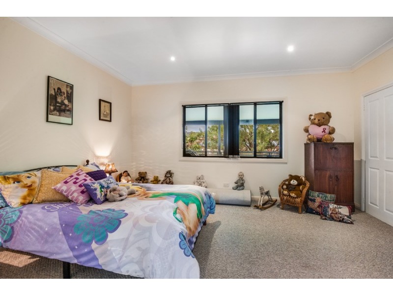 559 Pacific Highway, Wyoming NSW 2250