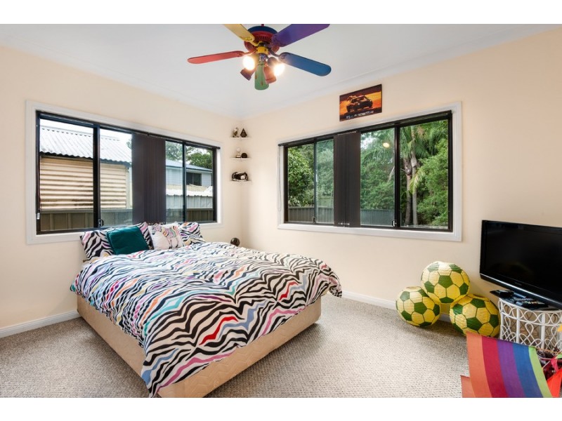 559 Pacific Highway, Wyoming NSW 2250