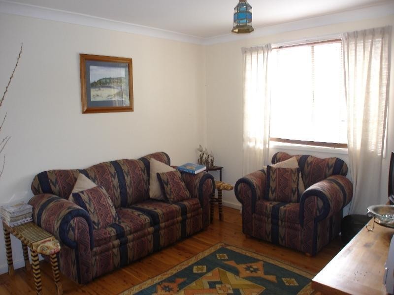 12 Hakea Close, Wyoming NSW 2250