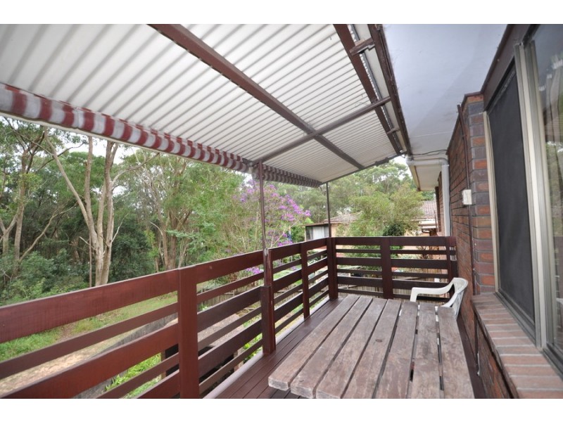 19 Nari Avenue, Point Clare NSW 2250