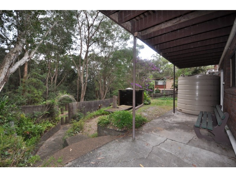 19 Nari Avenue, Point Clare NSW 2250