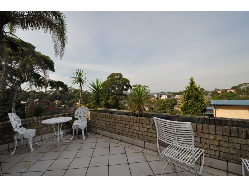 1/1 Joseph Lloyd Close, Gosford NSW 2250